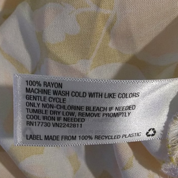 Ava & viv 2x Yellow Blush Vneck dress Plus Size - Picture 4 of 4